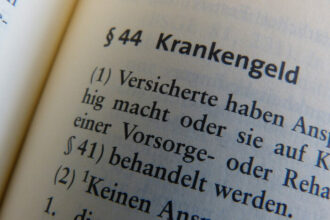 Mustervorlage für Kündigung bei Renteneintritt mit 63 – Kostenlose Downloadoption verfügbar