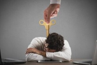 KÃ¼ndigung von Low Performern: effektive MaÃŸnahmen zur Steigerung der ProduktivitÃ¤t.